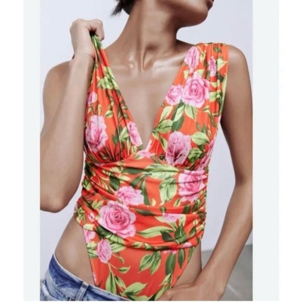 ZARA Draped Floral Print Plunge V Neck Bodysuit Women’s Size Medium